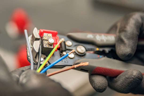 Best Emergency Electrical Repair  in Oakwood, OH